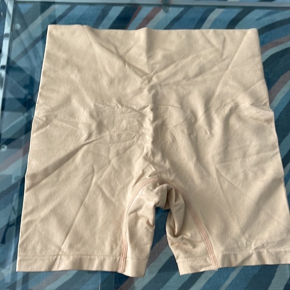 Shapewear 🆕 - Picture 4 of 4